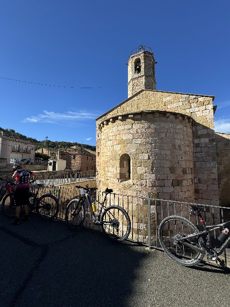 Bicicletes en una de les ermites