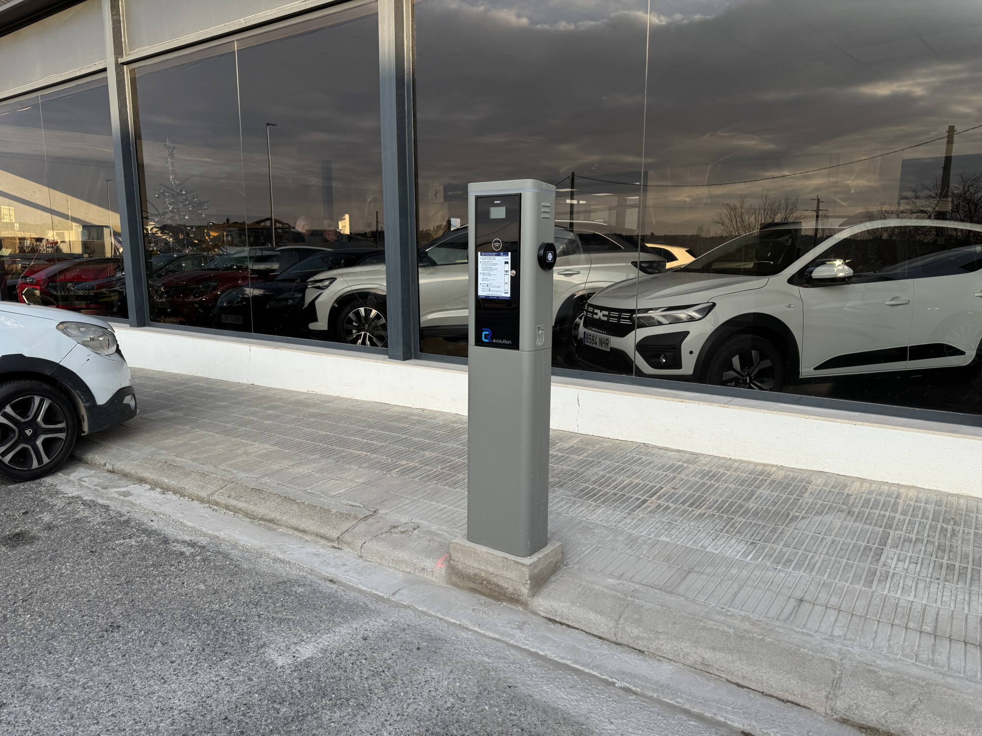 Vehicle elèctric compartit