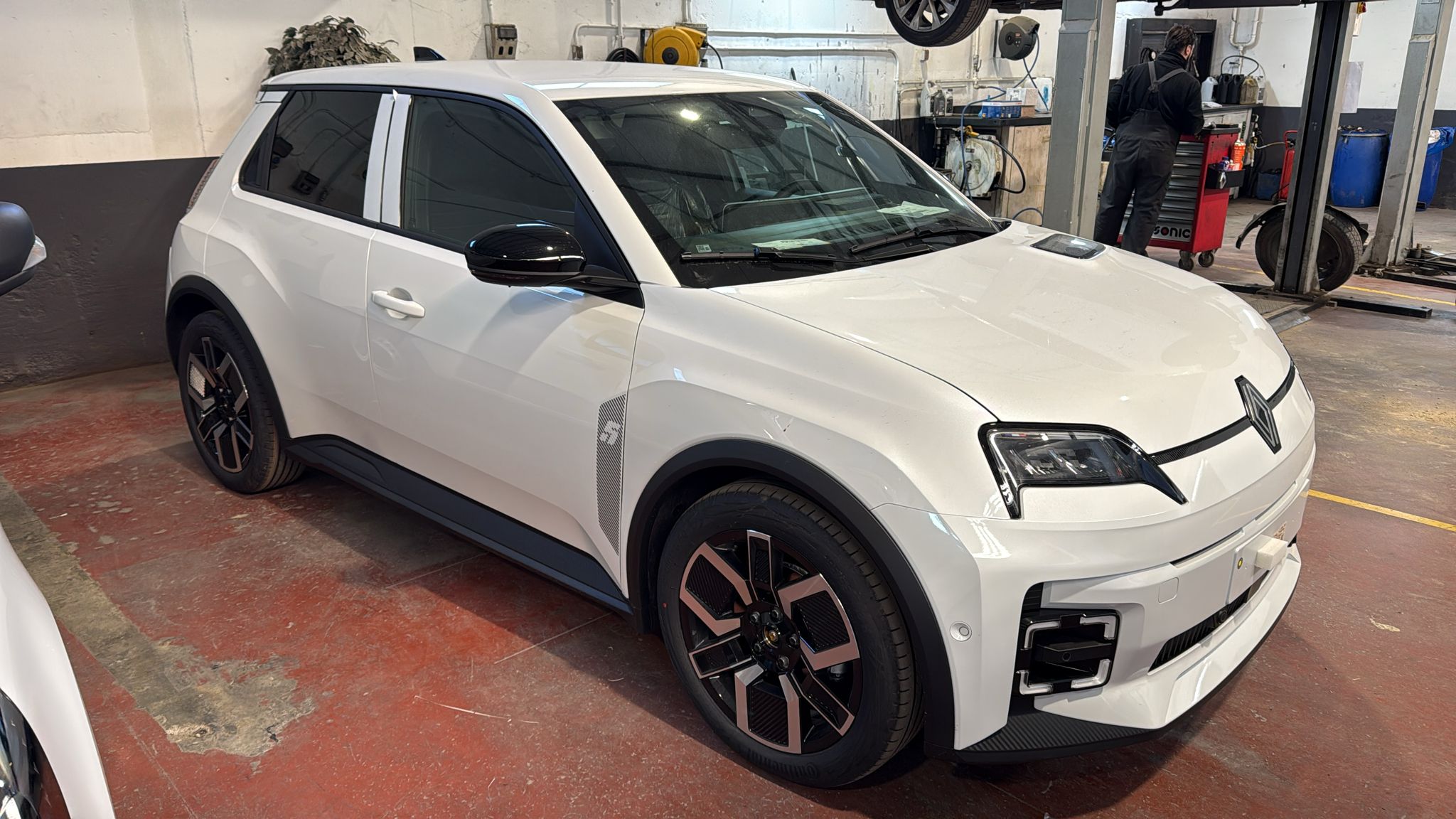 Vehicle elèctric compartit